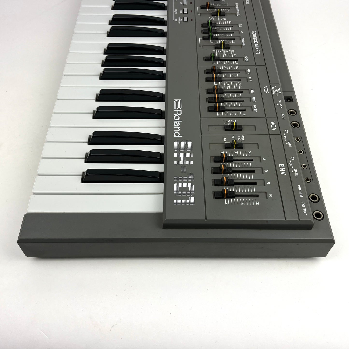 Roland SH-101, Excellent