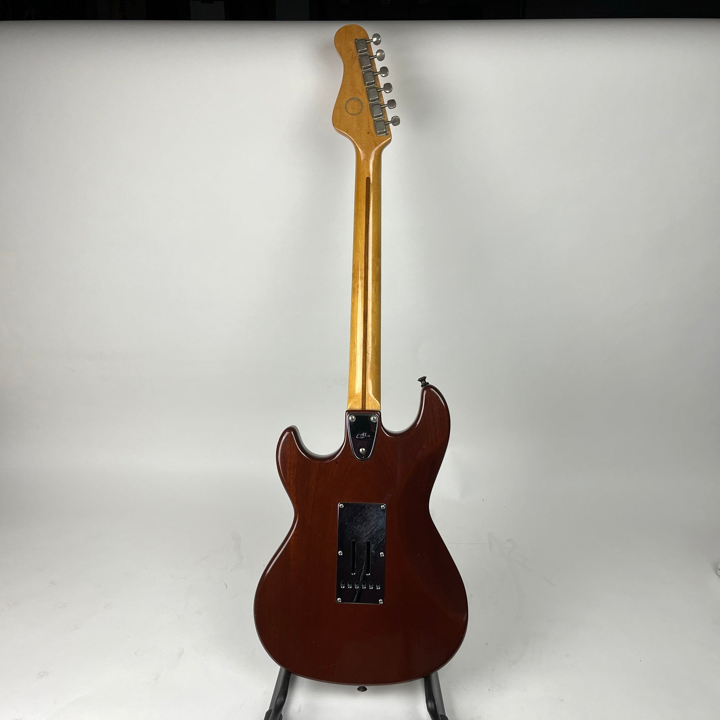 G&L F-100 guitar series II, 1980's, excellent condition