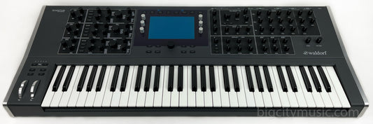 Quantum 8-Voice 61-Key Hybrid Synthesizer